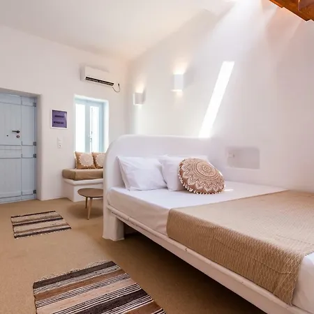 Sunset Nest Plaka (Milos)